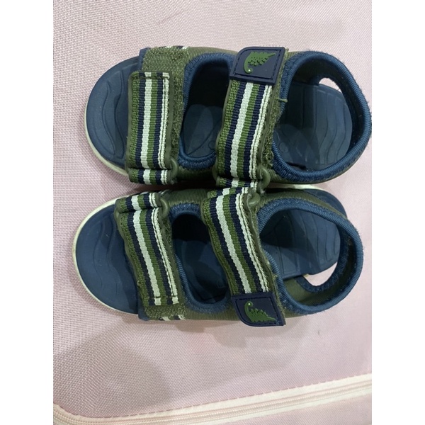 Sandal George bé trai auth used