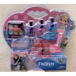 Đồ chơi trang điểm make up và sơn móng tay cho bé