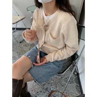 Áo Cardigan len hạt cúc đồng (Ảnh/Video tự chụp)