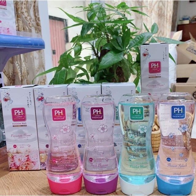 Dung dịch vệ sinh phụ nữ PH care 150ml Nhật Bản