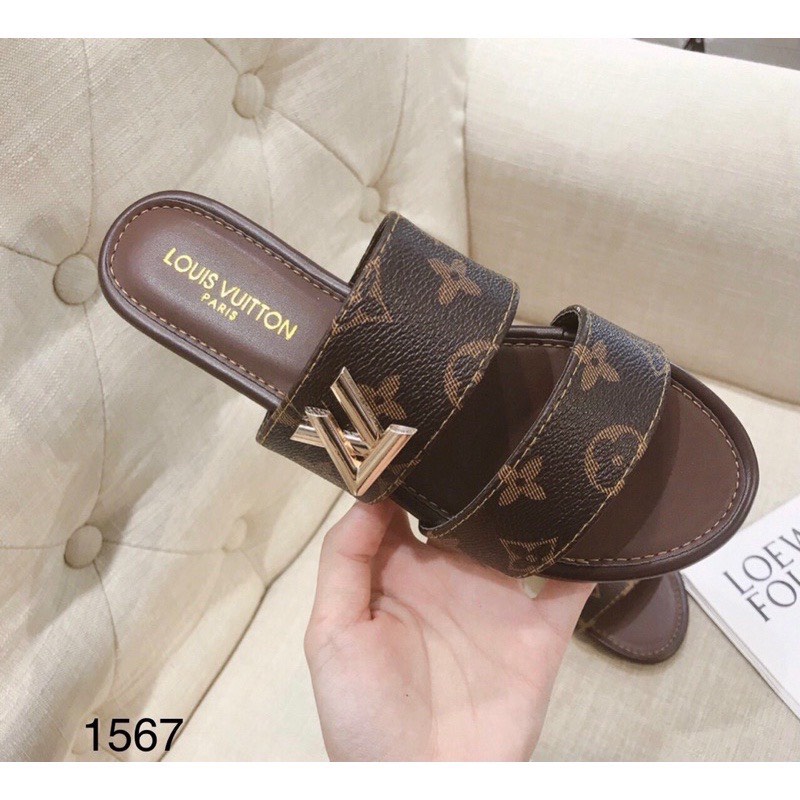 Dép nữ LV hai quai ngang - RedDress