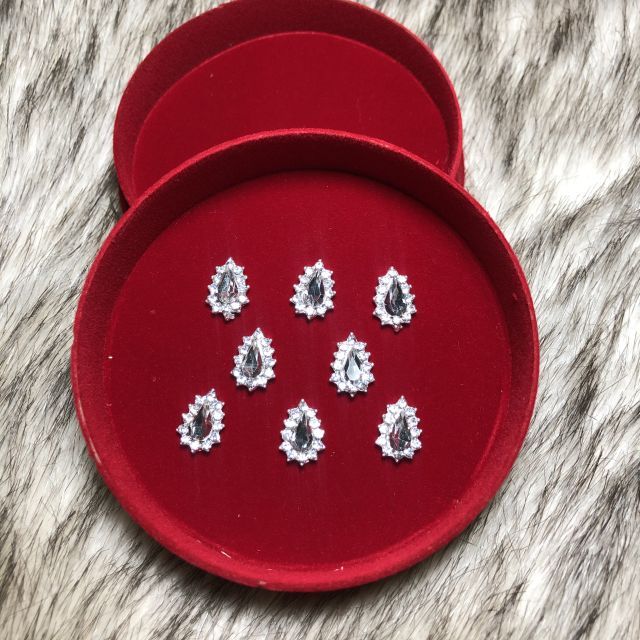 Đá khối giọt nước lớn nail mã 81