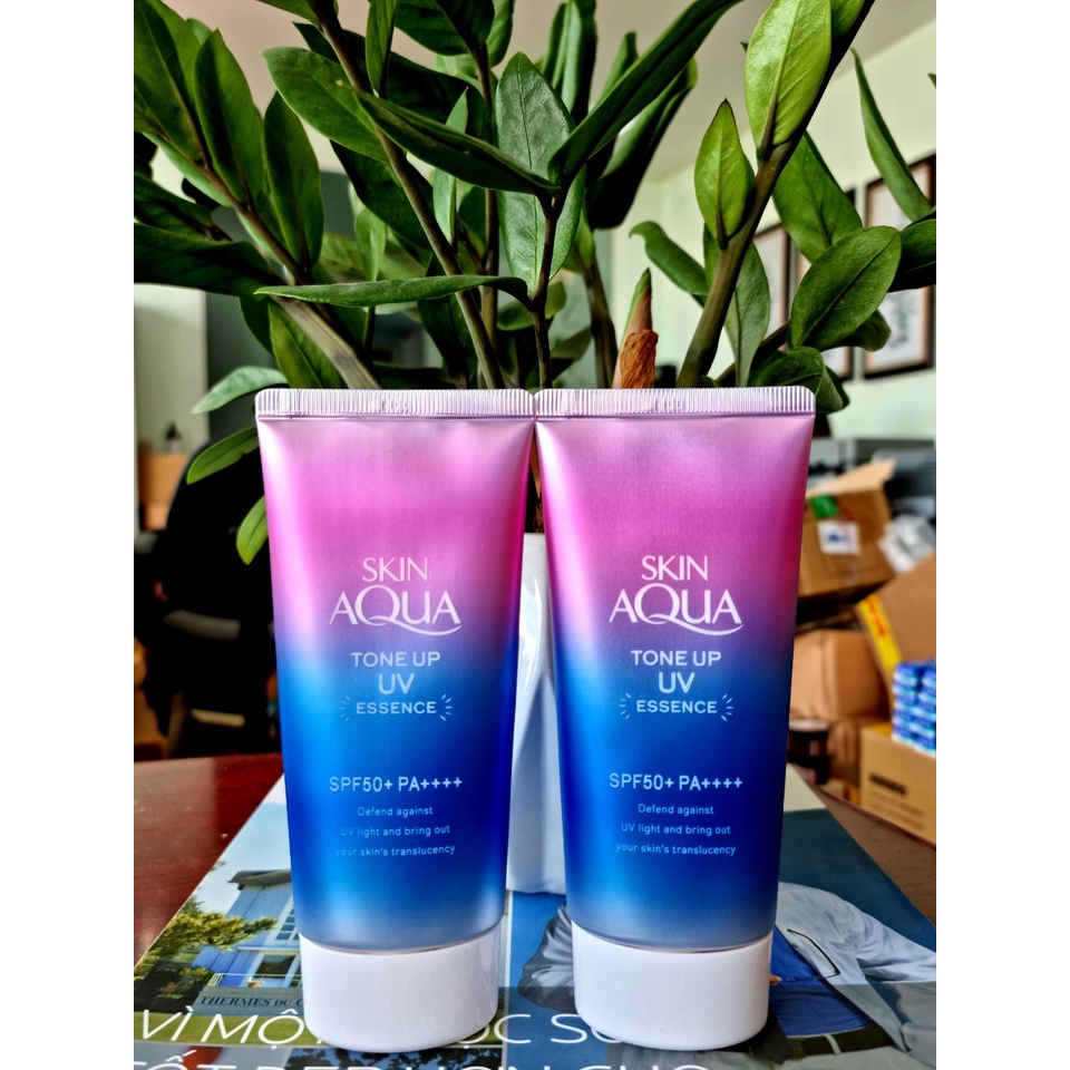 Kem chống nắng Sunplay Skin Aqua Tone Up UV Essence SPF50/PA+++ 80ml - Hàng Nhật