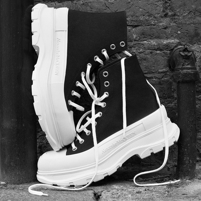 Giày Sneaker MC Queen Độn Đế Cổ Cao Dây Lụa Cao Cấp Full Box Full Bill