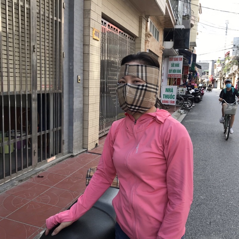 KHẨU TRANG VẢI KIỂU NINJA 2 LỚP CHE KÍN VÙNG MẶT VÀ TRÁN CÓ LỚP LÓT CÁC LỖ NHỎ THOÁNG KHÍ