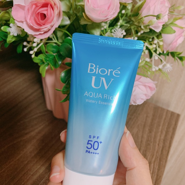 Bioré UV Aqua Rich Watery Essence