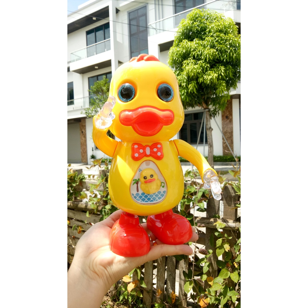 Vịt Vàng biết nhảy múa, biết hát, có đèn màu nhấp nháy vui nhộn cho bé