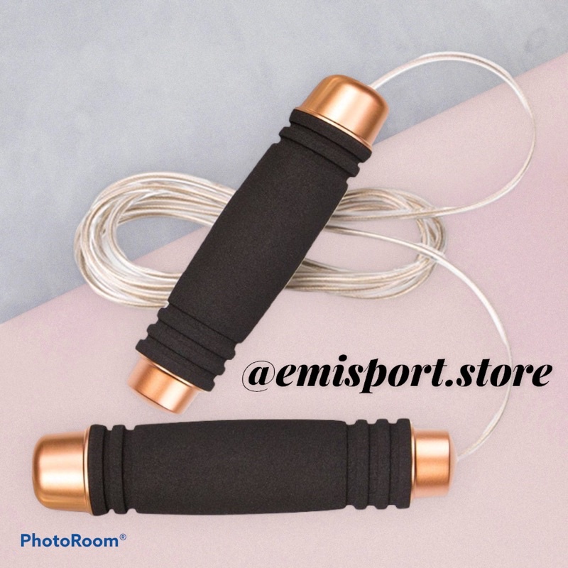 QUẦN ÁO THỂ THAO VÀ DỤNG CỤ TẬP TẠI NHÀ