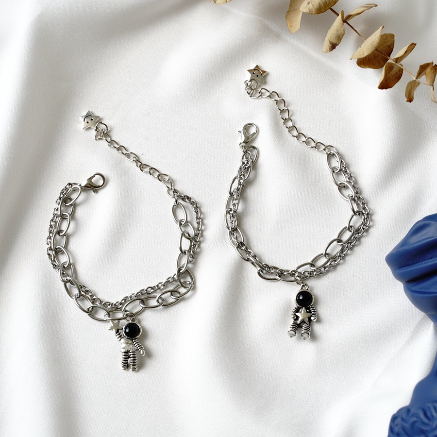 [Mã FAMAYFA giảm 10K đơn 50K] Vòng Tay Kim Loại Mặt Hình Phi Hành Gia Cho Nam Và Nữ | BigBuy360 - bigbuy360.vn