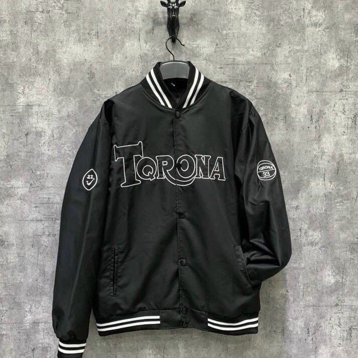 Áo khoác dù bomber unisex form rộng TORONA bóng chày nam nữ ulzzang Wind | BigBuy360 - bigbuy360.vn