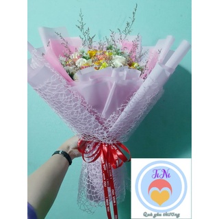 Bó hoa hồng + chupa chups (tháo kẹo vẫn còn hoa)