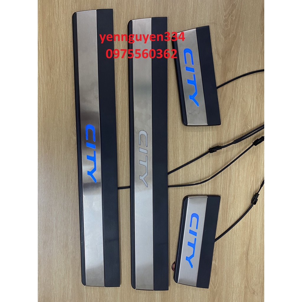 Nẹp bước chân có đèn Honda City