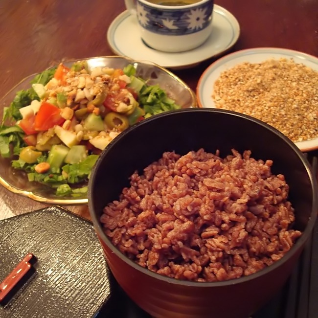 Gạo đỏ Sóc Trăng Hồ Quang Cua - túi 2kg - Gạo dành cho người tiều đường ăn kiêng giảm cân