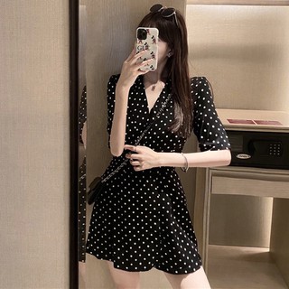 jum đùi cổ vest