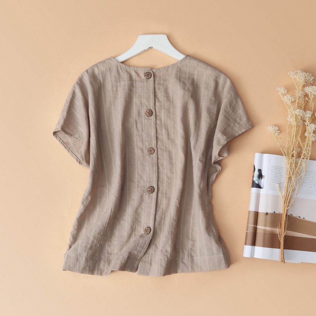 Áo cánh dơi boil thêu phối nút màu nâu KACHISA 596