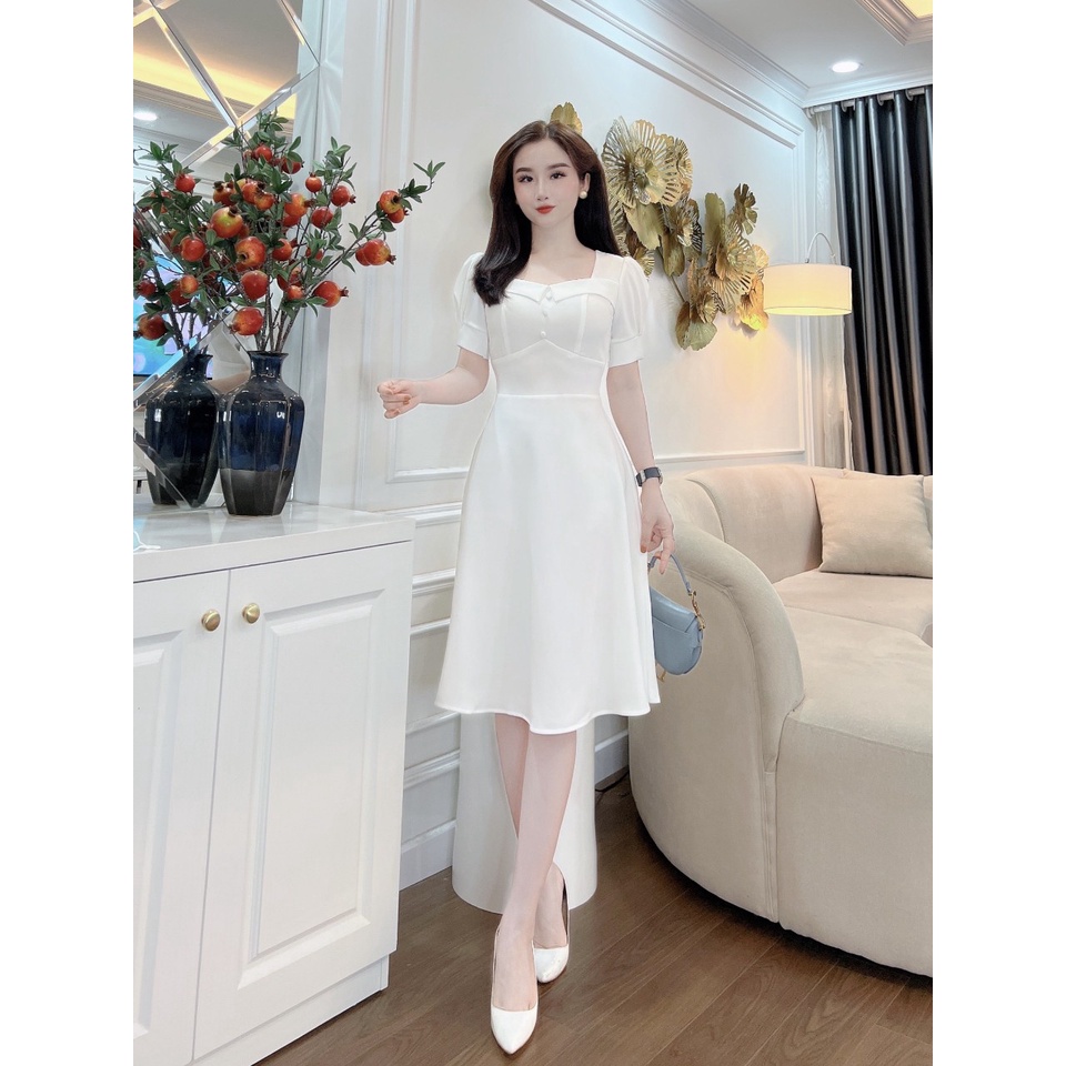 Váy chất Lụa trượt mềm, mịn. nhẹ và siêu mát. Mặc lên trẻ trung và sang trọng đặc biệt sáng da mã V6