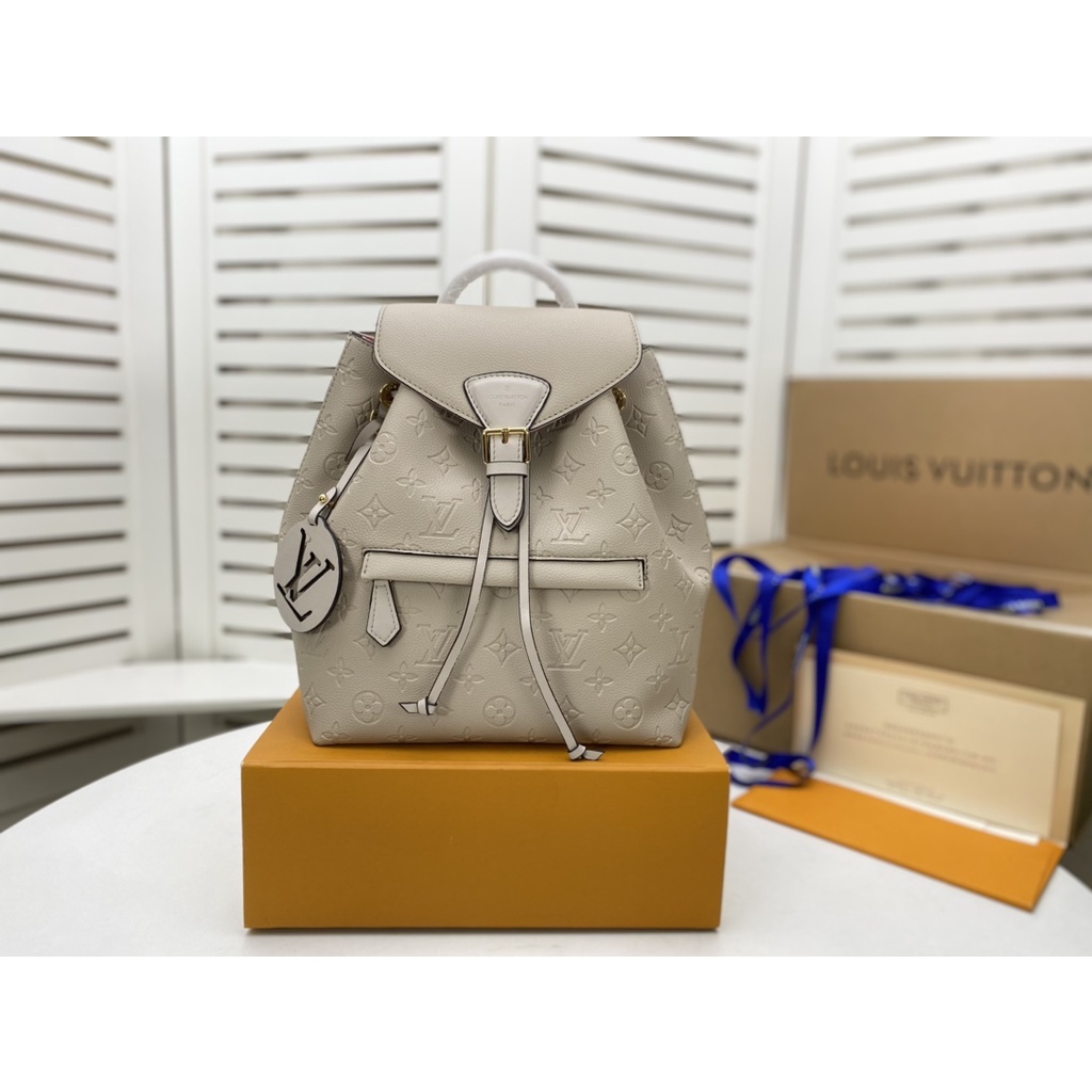 Ba lô nữ thời trang cao cấp Louis Vuitton LV da thật với kiểu dáng trẻ trung