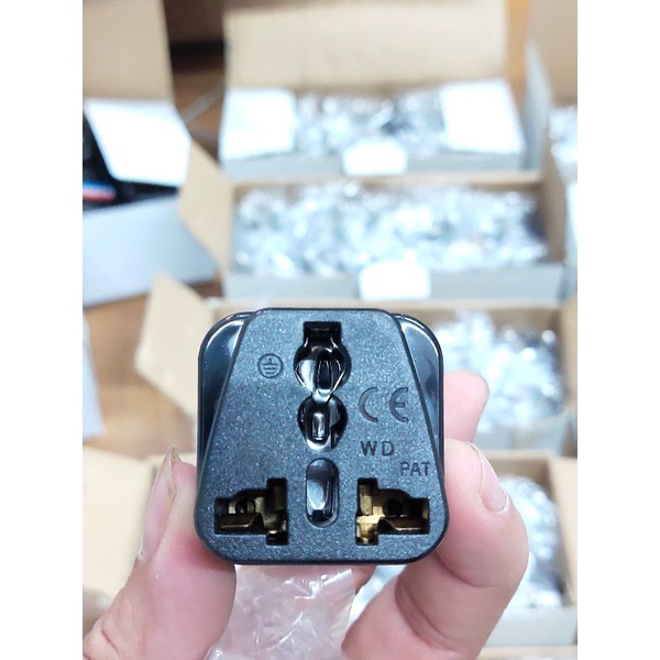 Phích cắm đa năng chuyển 3 chấu thành 2 chấu 10/15A/220V Chân Tròn chịu tải lớn