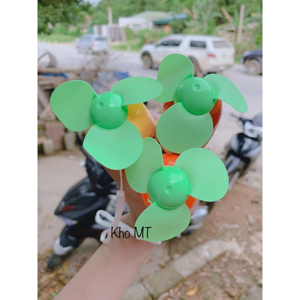 Quạt cầm tay rau củ (ớt,bắp ngô,cà rốt) | BigBuy360 - bigbuy360.vn
