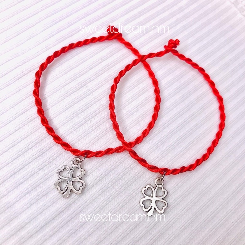 Vòng tay handmade  chỉ đỏ may mắn