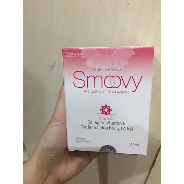 Dung dịch vệ sinh phụ nữ Smoovy nuôi dưỡng và trẻ hoá vùng kín (150ml)