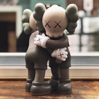 Mô hình Kaws Together