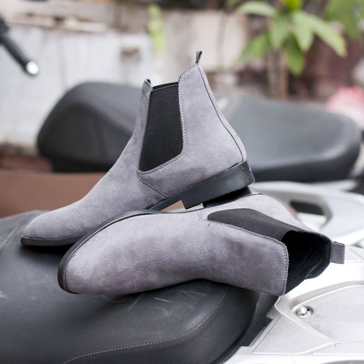 [ XẢ KHO ] Giày Chelsea Boot Nam Cao Cổ Da Buck Cổ Chun Màu Xám Phong Cách Hàn Quốc - CB548-XAM | BigBuy360 - bigbuy360.vn