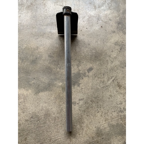Cuốc nhỏ cán sắt làm vườn dài 40cm