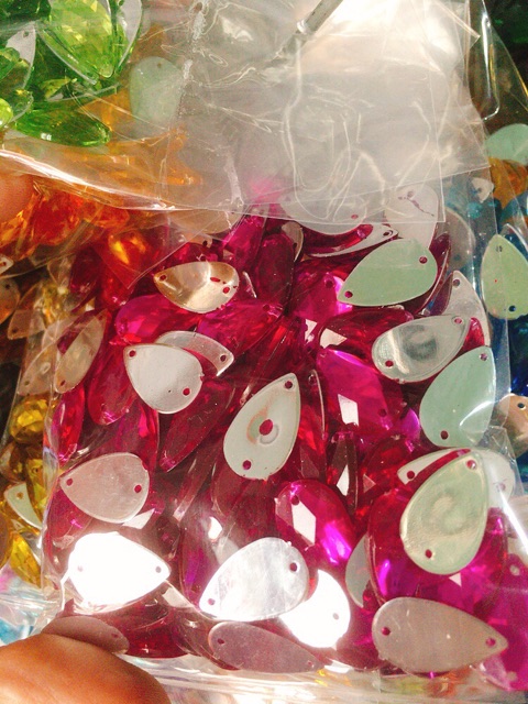 Đá kết giọt size 11x18mm giá rẻ gói 50gr