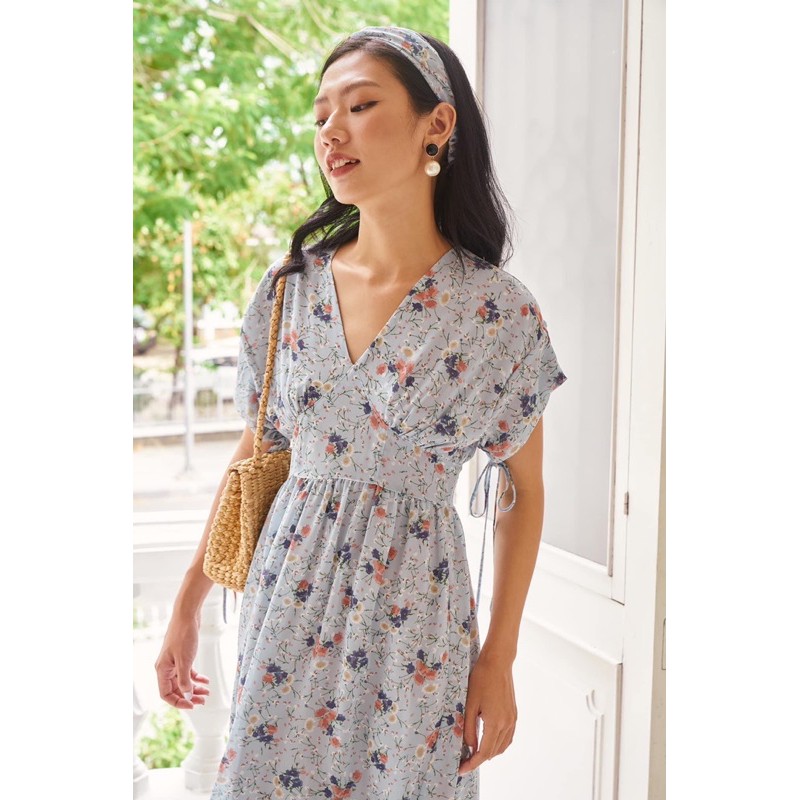 váy hoa rút dây tay | BigBuy360 - bigbuy360.vn