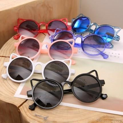 Kính Mát Hình Mèo Dễ Thương Cho Bé