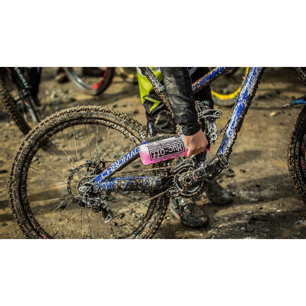 69bikeshop_NƯỚC RỬA XE MUC-OFF CÔNG NGHỆ NANO BIKER CLEANER 1L XE ĐẠP, XE MÁY VÀ Ô TÔ