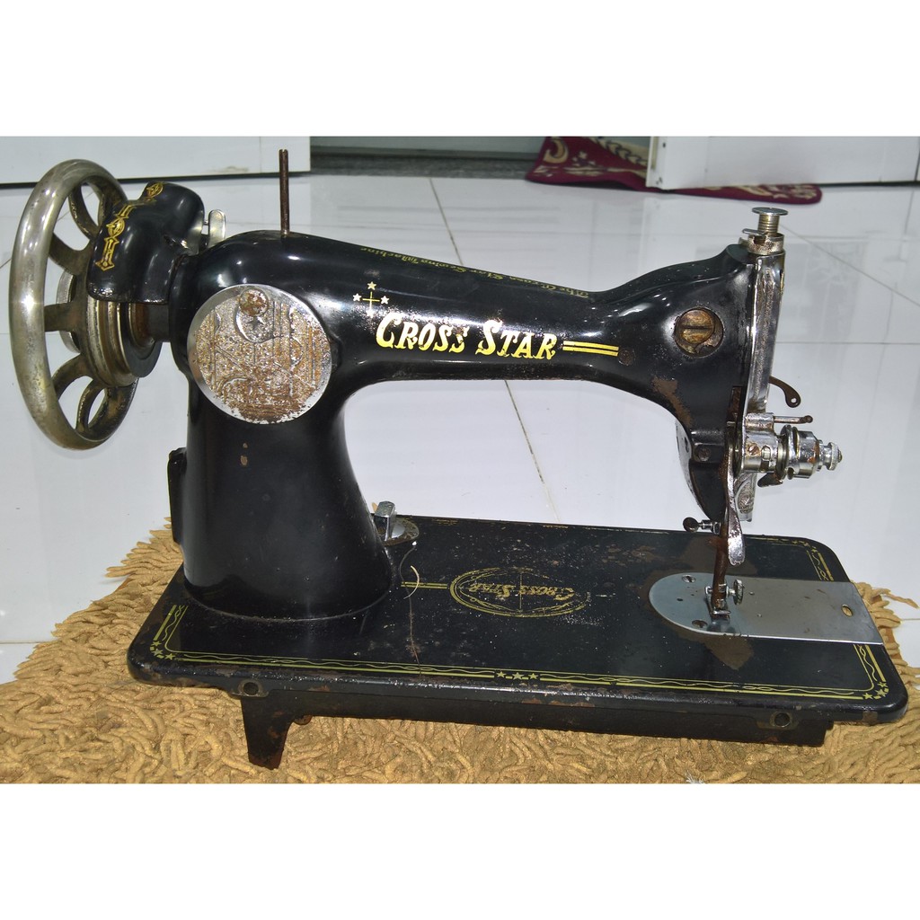 Máy may Gross Star nguyên bản còn chạy tốt có hóa đơn gốc năm 1967