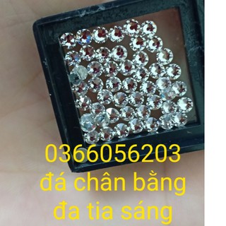 Đá đính răng kim cương nhân tạo chân bằng đa tia sáng