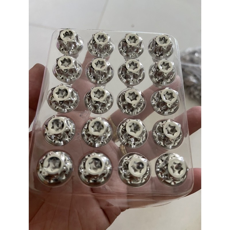 ốc chân kính salaza thái inox 304