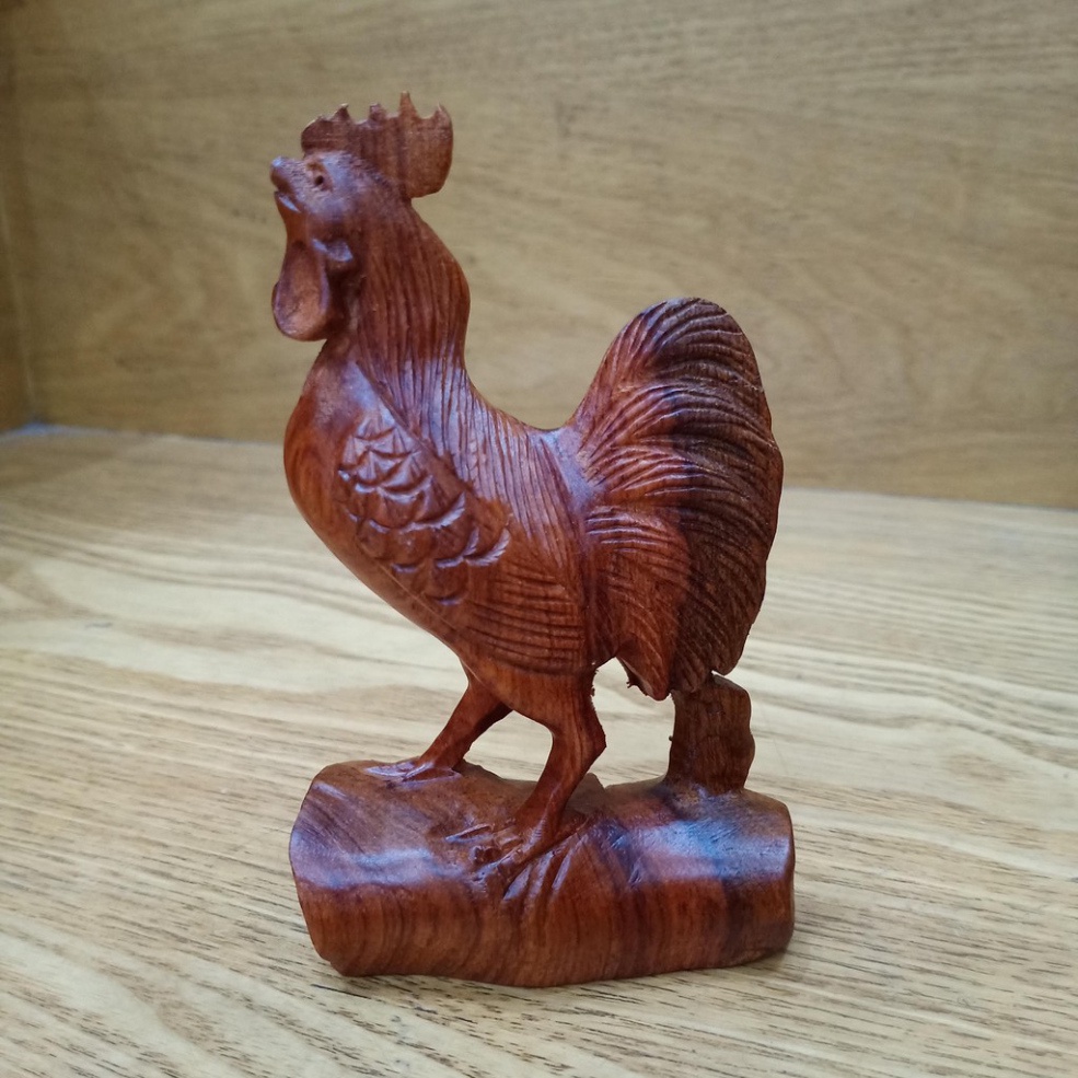 Tượng gà gỗ hương cao 12 cm