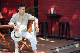 ÁO SƠ MI ĐŨI DÀI TAY CỔ V