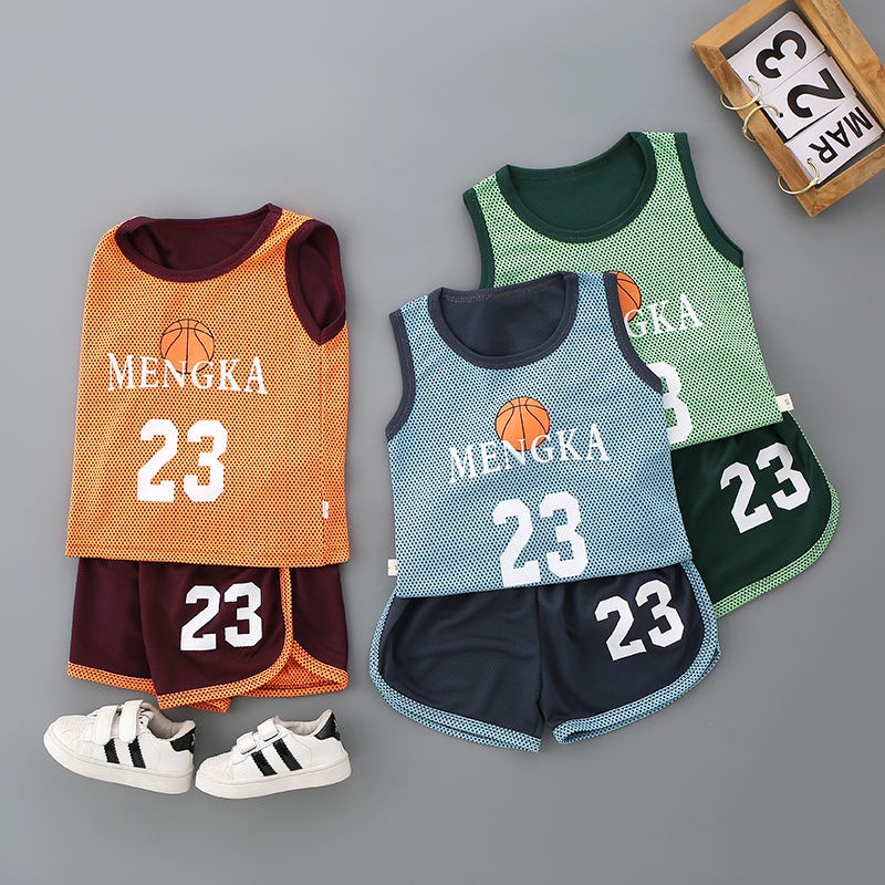 Tại Chỗ Mới Mùa Hè Bé Trai Áo Vest Quần Short Phù Hợp Với Trẻ Em, Quần Áo Bóng Rổ Cho Bé Gái Nhanh Chóng Làm Khô Thể Thao Mẫu Giáo, Trường Tiểu Học Hiệu Suất