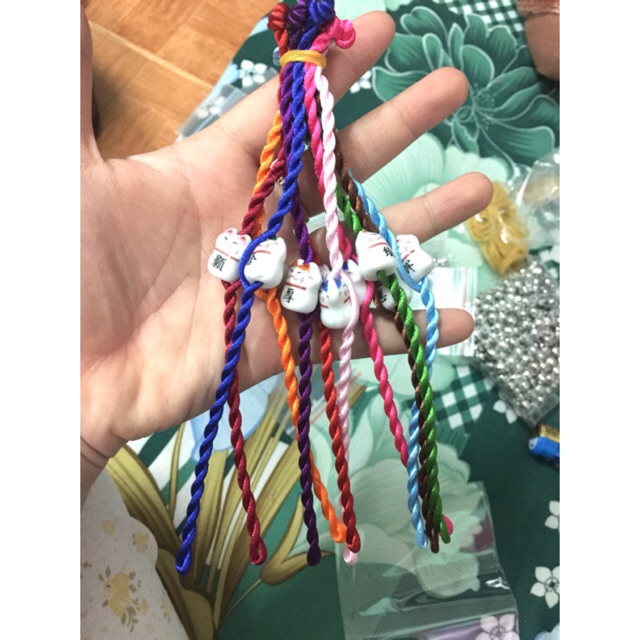 Vòng tay mèo may mắn