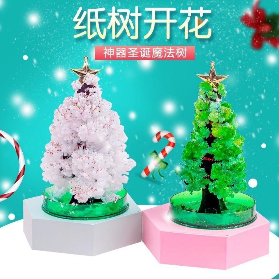 Cây Thông Giáng Sinh Bằng Giấy Nhiều Màu Sắc 11.14