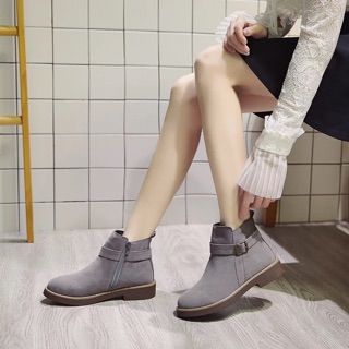 Bốt da,đốc da