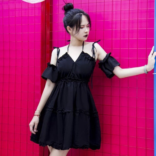 ĐẦM DÂY ĐEN TAY RỜI LUNG LINH | BigBuy360 - bigbuy360.vn