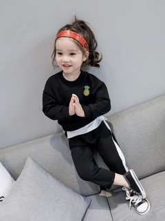 Bộ thể thao bé gái