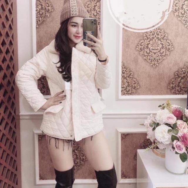 Áo phao lông vũ chần trám.