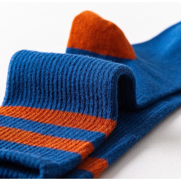 Vớ Tất Nam Nữ cổ cao Kẻ Sọc đủ màu phong cách trẻ trung, năng động.