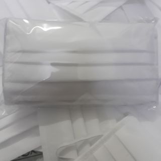 50 cái Khẩu trang may y tế.màu trắng giá 150k