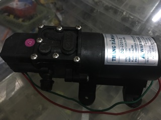 Máy bơm tăng áp mini 12v