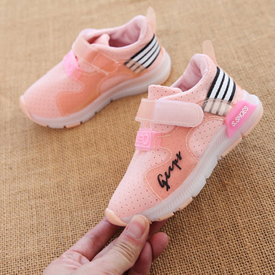 Giày Thể Thao Thoáng Khí Có Đèn Led Cho Bé