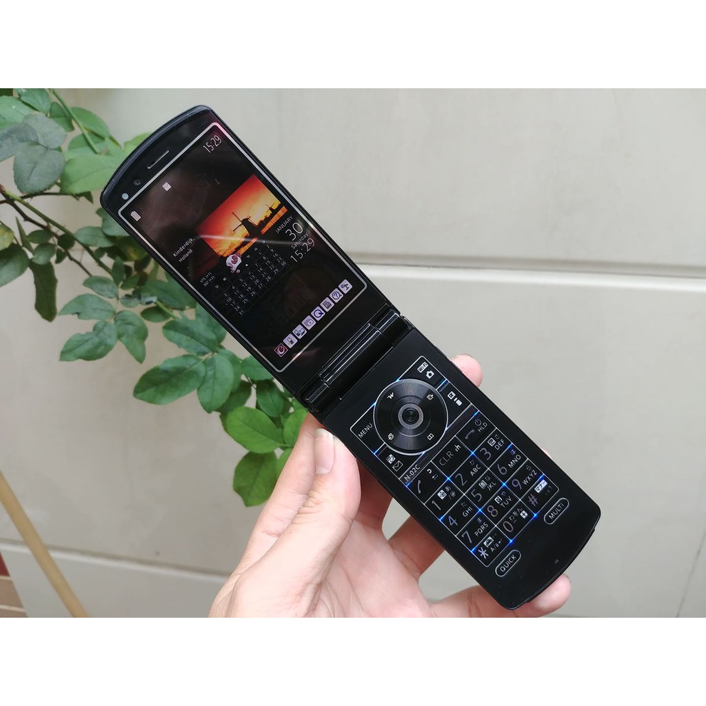 Điện thoại NEC N-02C màu đen