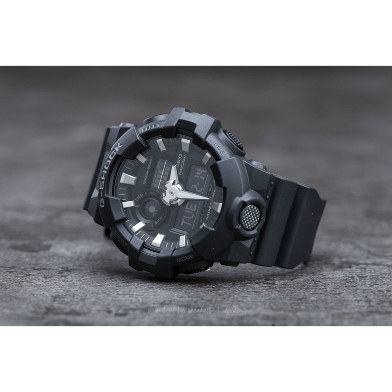 Đồng hồ thể thao nam G-shock GA700 OneTime màu đỏ cực chất